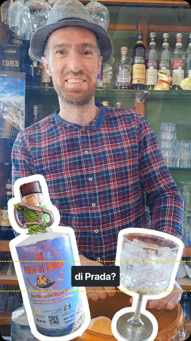 Dato che ce lo chiedete in tanti, ecco la ricetta del Gin Tonic Porta di Prada! 

Prendete un calice capiente e colmatelo di ghiaccio. Aggiungete 5 cl di Gin Porta di Prada, poi versate delicatamente 15 cl di acqua tonica. Per esaltare gli aromi e richiamare le botaniche presenti nel gin, unite 3/5 bacche di ginepro e completate con un bocciolo di rosa persiana, che darà un tocco unico al vostro drink. 

Nel video trovate altri consigli per preparare un gin tonic davvero spettacolare. Perfetto da sorseggiare in compagnia, per portare un po’ di atmosfera di montagna direttamente a casa vostra. 

L’avete già provato? Fatecelo sapere nei commenti! 

#GinTonic #PortaDiPrada #CocktailTime #DrinkExperience #GintonicLovers